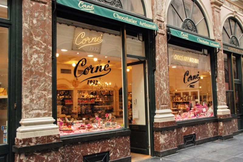 patisserie-LE CASTELLET-min_chocolate_chocolaterie_shop_luxury_chic_gallery_brussels_belgium-558146